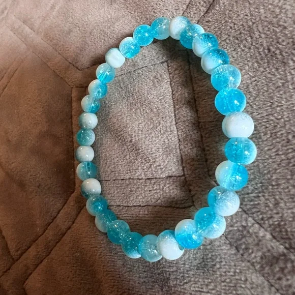 Handmade Vibrant Aquamarine & White Beaded Bracelet, Size 7” - Picture 2 of 3
